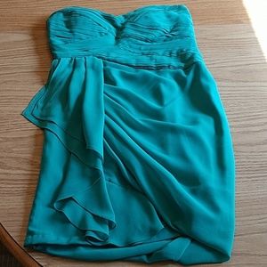 Women's strapless dress